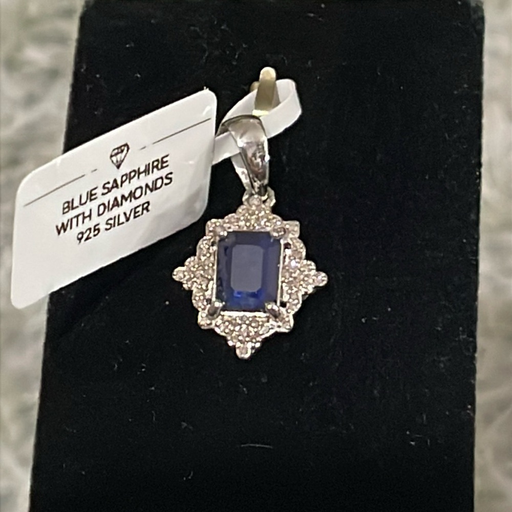 Genuine Natural Blue Sapphire With Tiny Diamonds Pendant in 925 Silver NWT